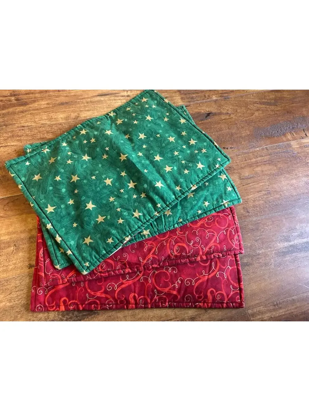 Set of 4 Christmas Santa Claus Themed Quilted Placemats
